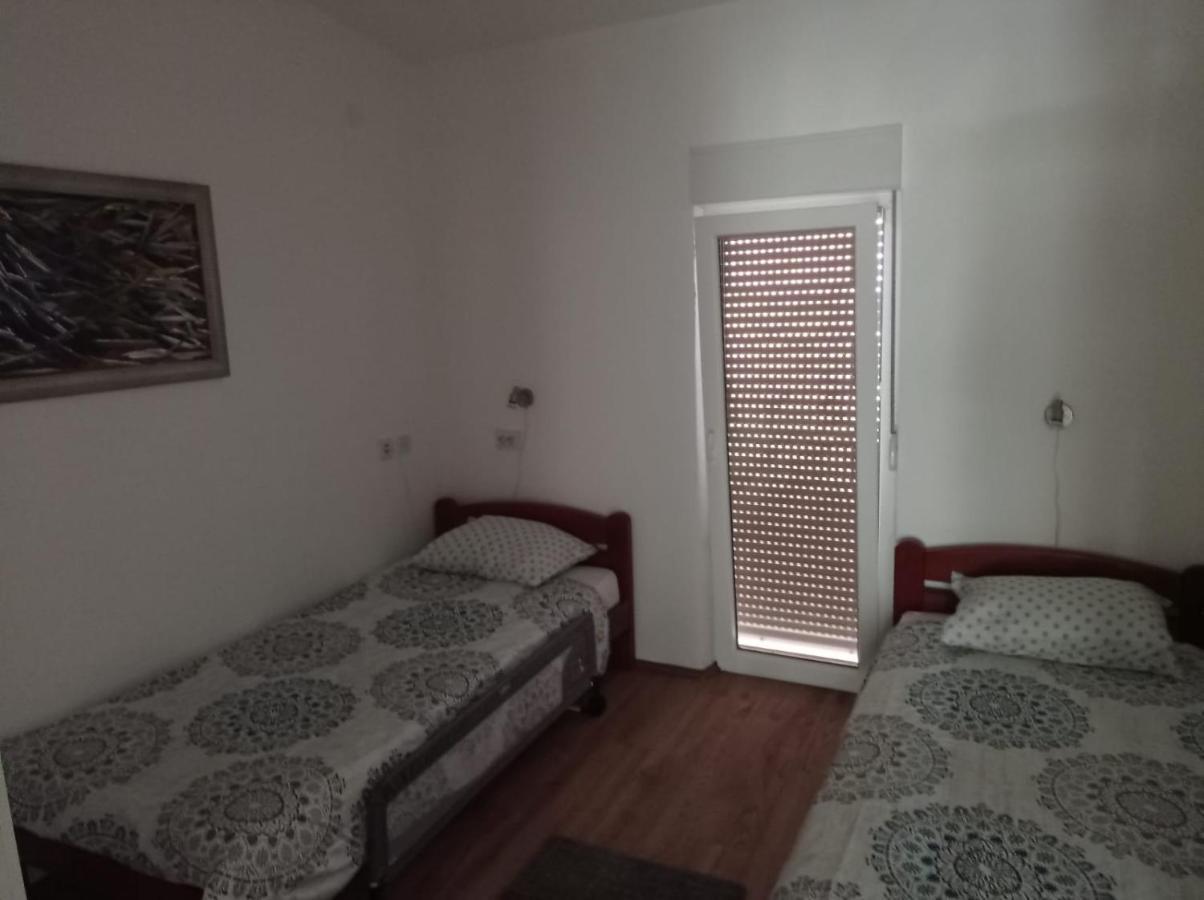 Apartmán Ap Jurisic Bibinje Exteriér fotografie